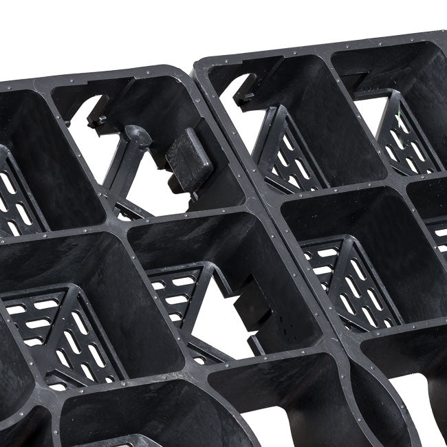 Paddockplatte ProGrid SG40 Spider - Verlegung ohne Unterbau möglich.