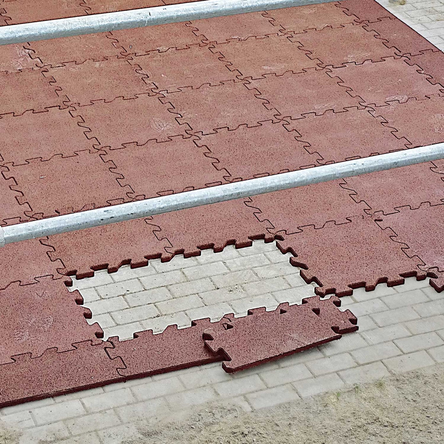 Seite für Quadrat Stallmatte in rotbraun oder grau - Preis / Stück
