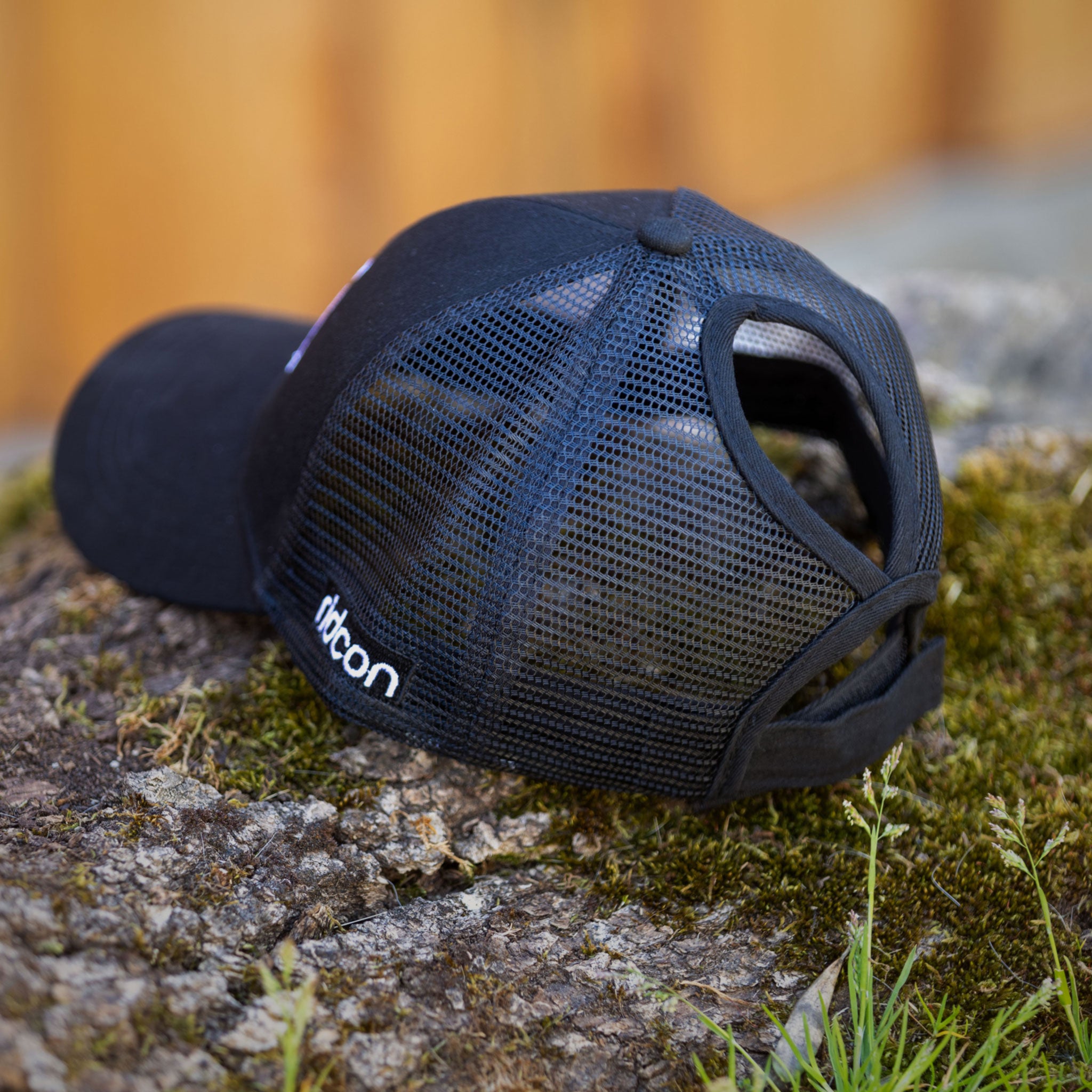 RIDCON Cap mit Mesh und Zopfloch, Farbe: Schwarz