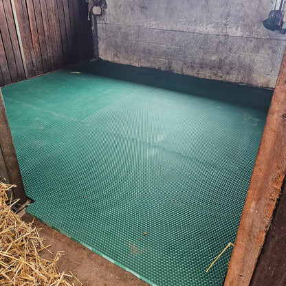 EVA-Stallmatte grün, mit Rundumverzahnung - 120x80x2,5 cm