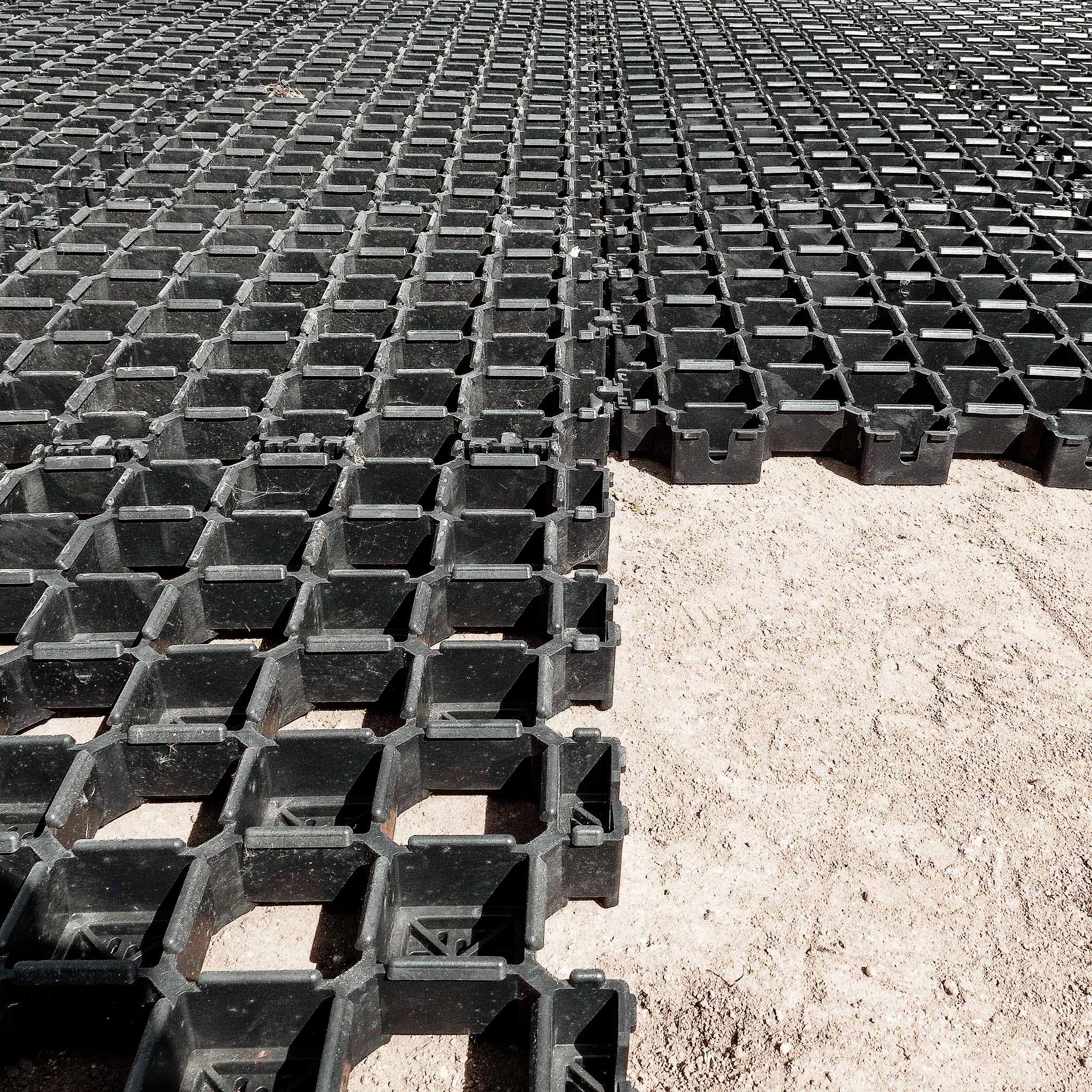Gripgrid Paddock befestigen