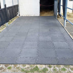 Seite für Quadrat Stallmatte in rotbraun oder grau - Preis / Stück, Ansicht 2