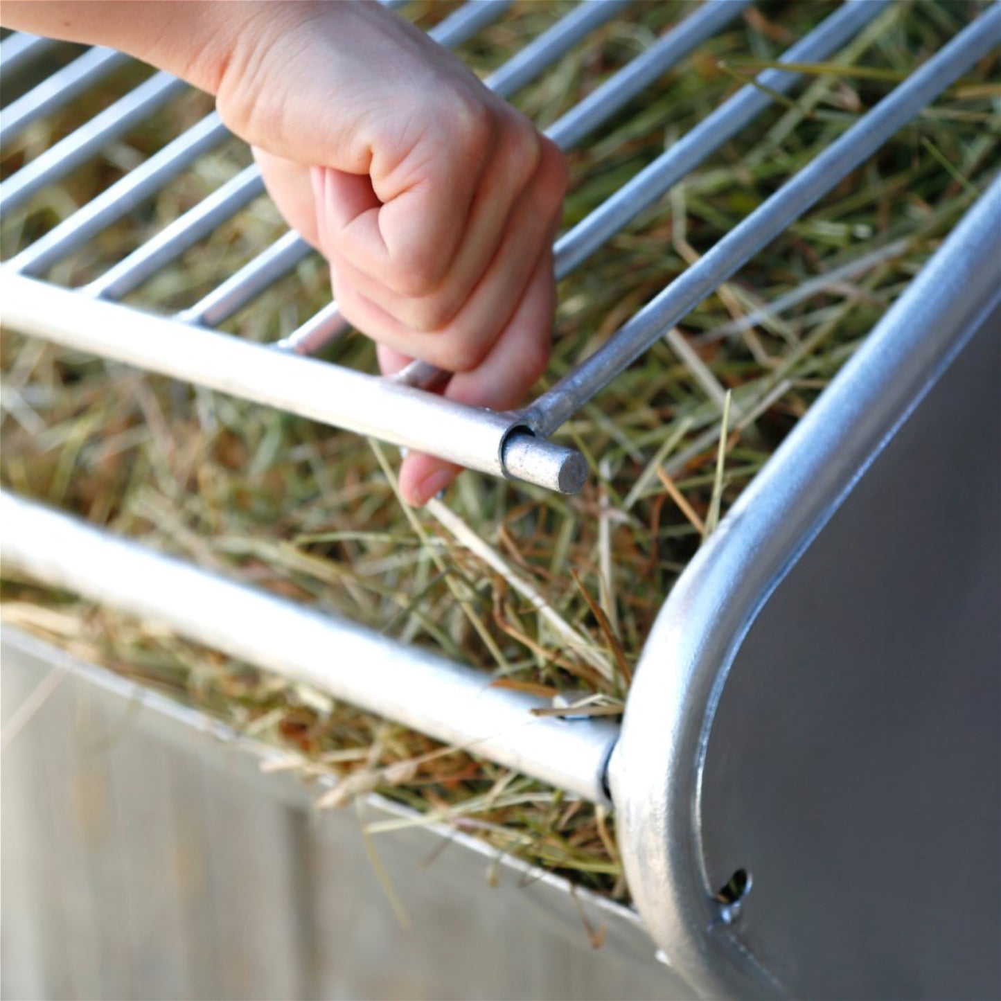 Kerbl Heuraufe mit Futterspargitter