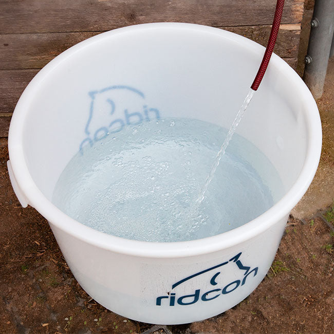 Futter- und Wasserbottich ''Gustav'' - 85 Liter Fassungsvermögen